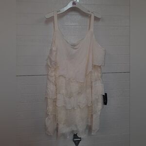 Nwt Avenue Cream Layered Tank Top